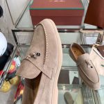 27D3FB36-5BCE-4AA9-5525-8680B95AED5B