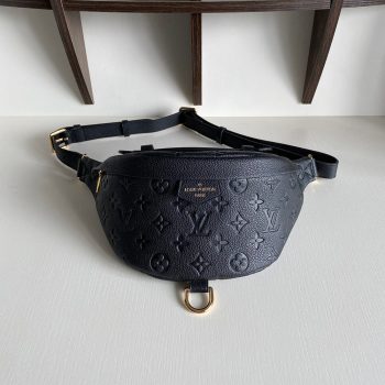 Louis Vuitton Bags M44812 23*16*10cm