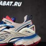 81033B2B-B233-EF00-33BA-504233D0BC98