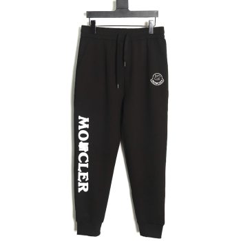 Moncler pocket logo lettering print trousers TSK1