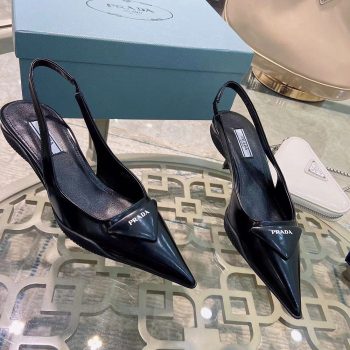Prada Patent leather slingback pumps height：3cm