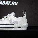 36B3EF11-0804-AB74-CF78-97719D75DF4A