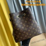 BDAC3266-D7E4-DC6C-588E-8705F5F0009A-1