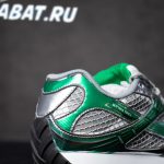B557049E-6F6A-82F3-A4E1-D86496D02D45