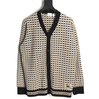 Burberry Black and white check V-neck knitted sweater cardigan